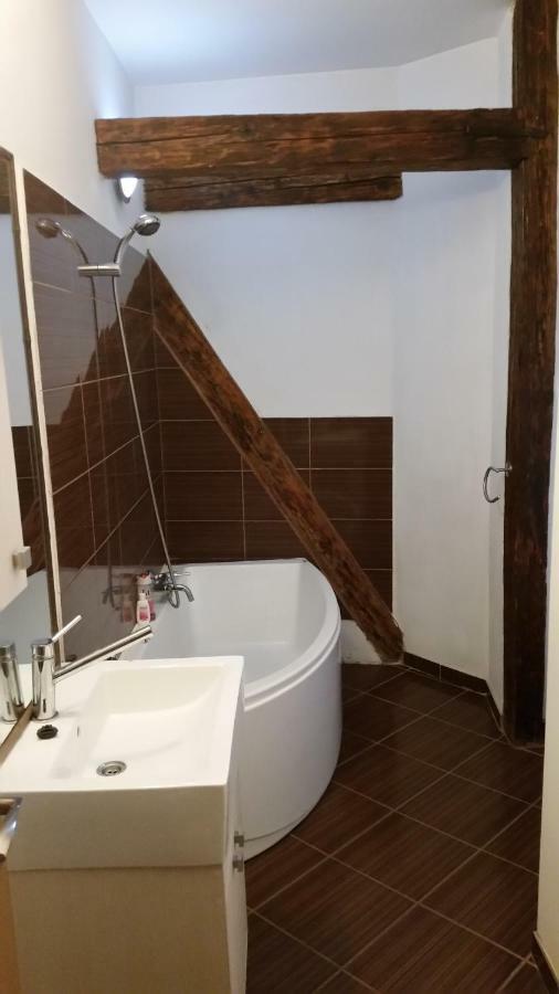 Appartamento Apartament Central Gran Varadino Esterno foto