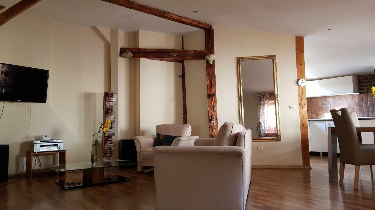 Appartamento Apartament Central Gran Varadino Esterno foto